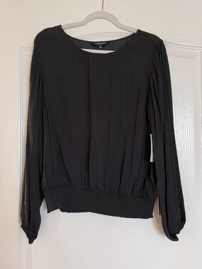 Liverpool Black Long-Sleeve Scoop Neck Top S small elastic smocked band on waist